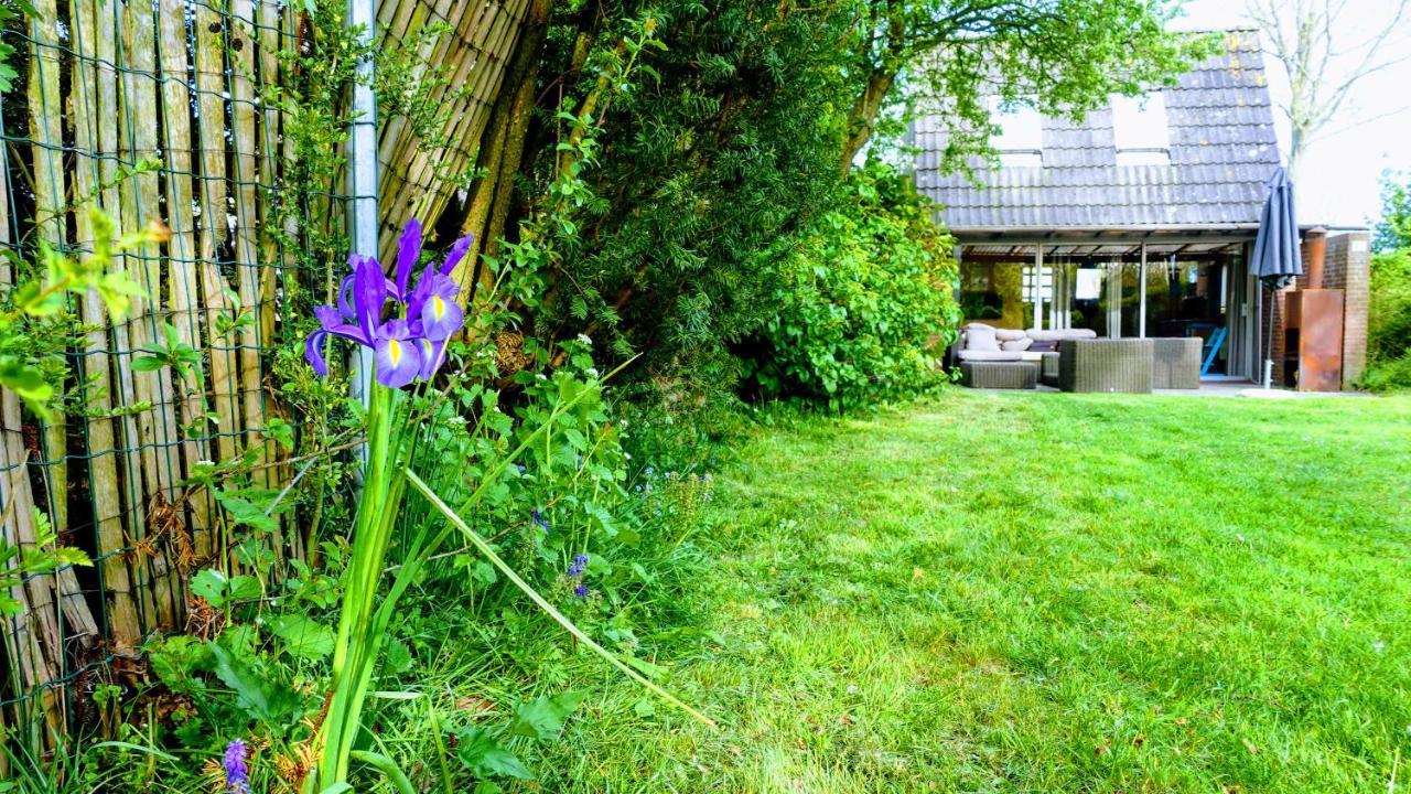 Oude-Tonge Holiday House Near Fishing Waters Exterior foto